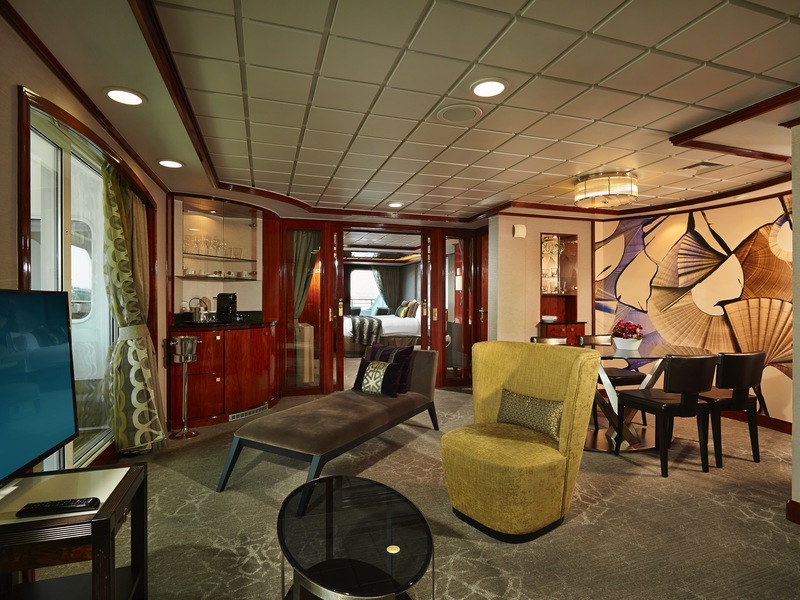 Deluxe Owner's Suite with Two Balconies